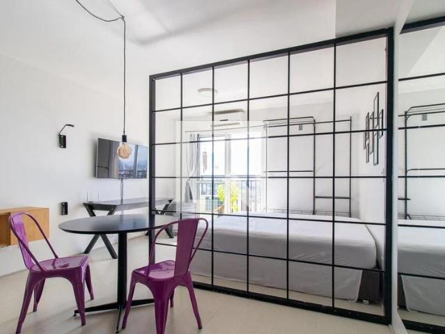 Kitnet / Stúdio para Locação em Curitiba/PR Centro 1 Quartos