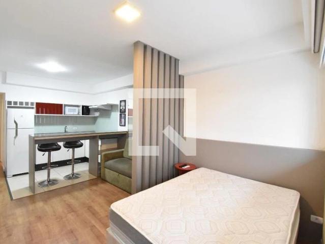 Kitnet / Stúdio para Locação em Curitiba/PR Centro 1 Quartos