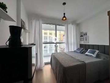 Kitnet / Stúdio para Locação em Curitiba/PR Centro 1 Quartos