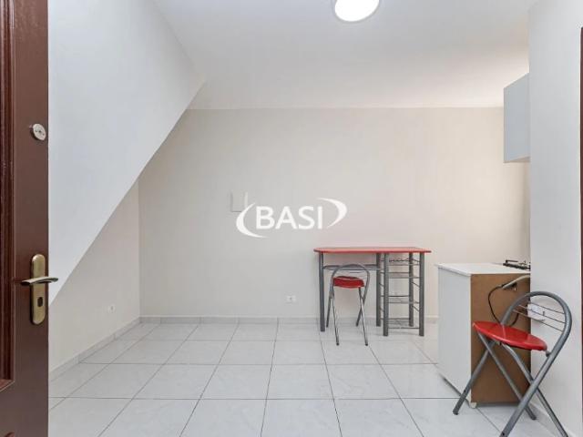 Kitnet / Stúdio para Locação em Curitiba/PR Centro 1 Quartos