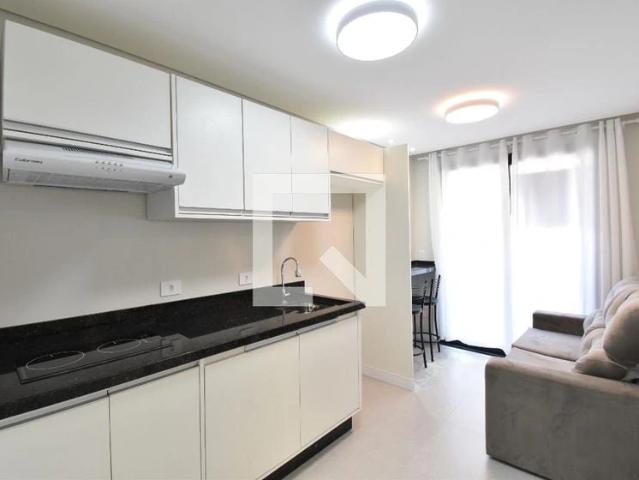 Kitnet / Stúdio para Locação em Curitiba/PR Centro 1 Quartos