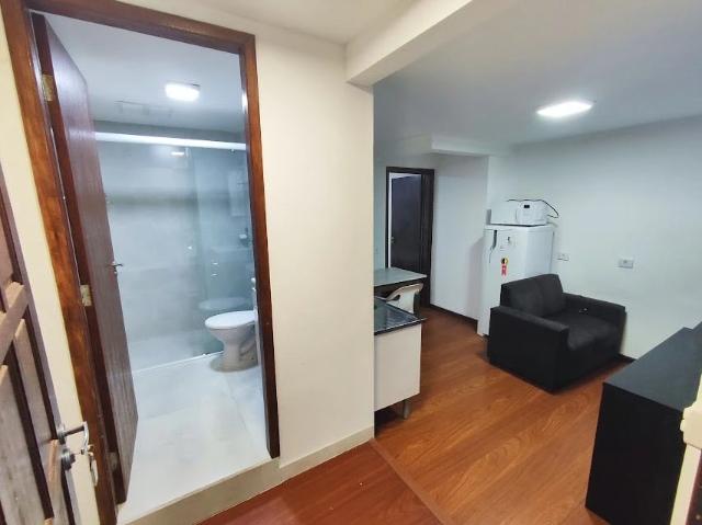 Kitnet / Stúdio para Locação em Curitiba/PR São Francisco 1 Quartos
