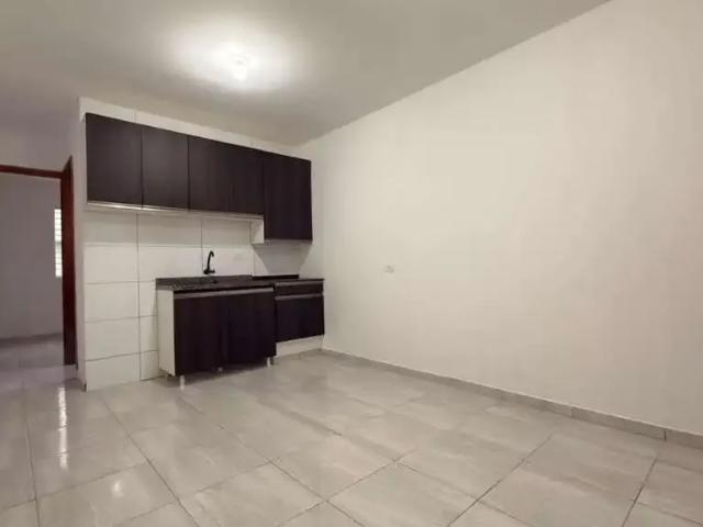 Kitnet / Stúdio para Locação em Curitiba/PR Umbará 1 Quartos