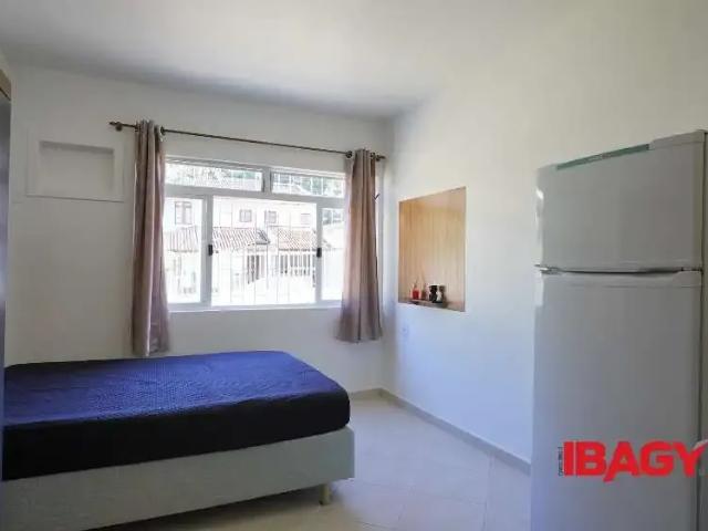 Kitnet / Stúdio para Locação em Florianópolis/SC Trindade 1 Quartos