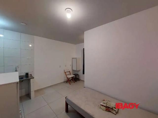 Kitnet / Stúdio para Locação em Florianópolis/SC Trindade 1 Quartos