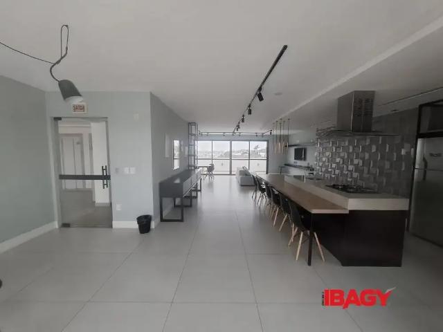 Kitnet / Stúdio para Locação em Florianópolis/SC Coqueiros 1 Quartos