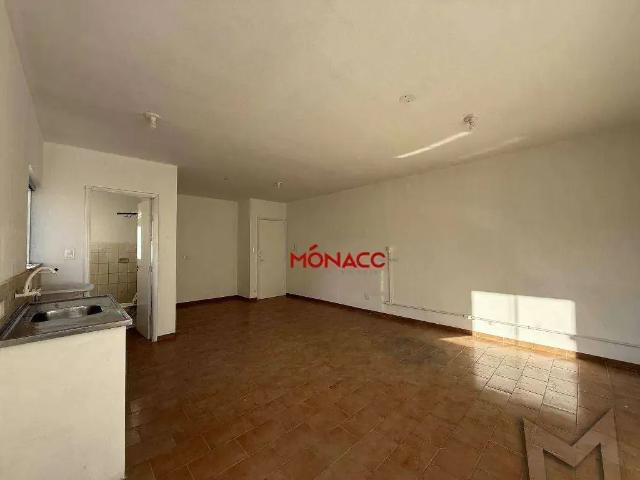 Kitnet / Stúdio para Locação em Londrina/PR Centro 1 Quartos
