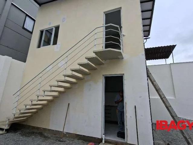 Kitnet / Stúdio para Locação em Palhoça/SC Jardim Eldorado