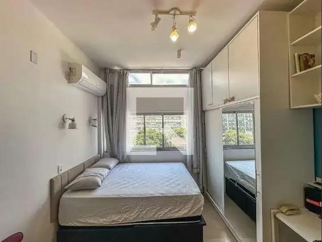 Kitnet / Stúdio para Locação em Rio de Janeiro/RJ Centro 1 Quartos