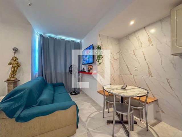 Kitnet / Stúdio para Locação em Rio de Janeiro/RJ Centro 1 Quartos