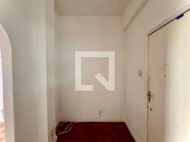 Kitnet / Stúdio para Locação em Rio de Janeiro/RJ Centro 1 Quartos