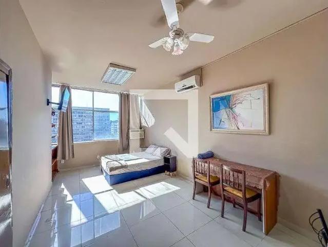 Kitnet / Stúdio para Locação em Rio de Janeiro/RJ Centro 1 Quartos