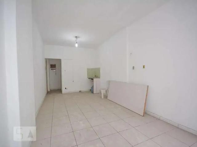 Kitnet / Stúdio para Locação em Rio de Janeiro/RJ Centro 1 Quartos