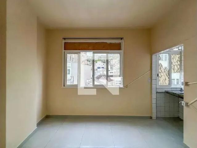 Kitnet / Stúdio para Locação em Rio de Janeiro/RJ Centro 1 Quartos