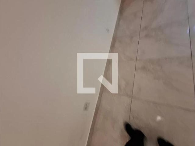 Kitnet / Stúdio para Locação em Rio de Janeiro/RJ Centro