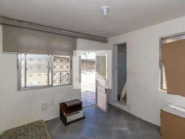 Kitnet / Stúdio para Locação em Rio de Janeiro/RJ Olaria