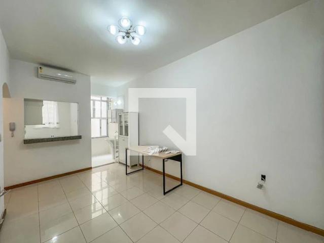 Kitnet / Stúdio para Locação em Rio de Janeiro/RJ Urca 1 Quartos