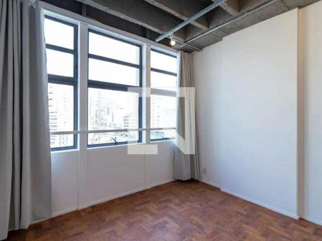 Kitnet / Stúdio para Locação em São Paulo/SP Centro 1 Quartos