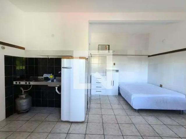 Kitnet / Stúdio para Locação em Salvador/BA Patamares 1 Quartos