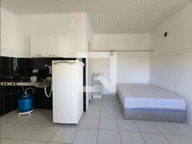 Kitnet / Stúdio para Locação em Salvador/BA Patamares 1 Quartos