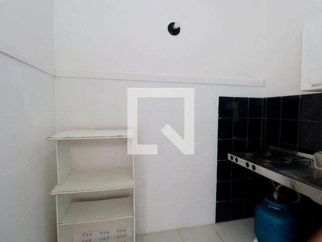 Kitnet / Stúdio para Locação em Salvador/BA Patamares 1 Quartos