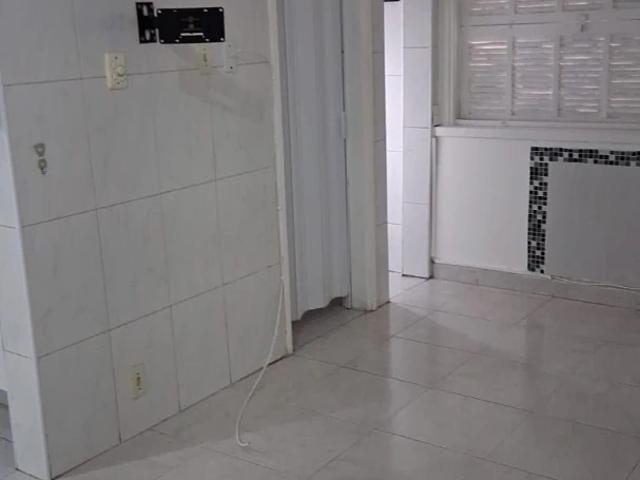 Kitnet / Stúdio para Locação em Santos/SP Gonzaga 1 Quartos