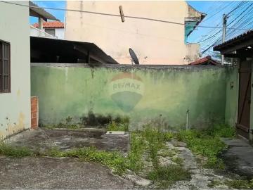 Kitnet / Stúdio para Venda em Cabo Frio/RJ Peró 1 Quartos