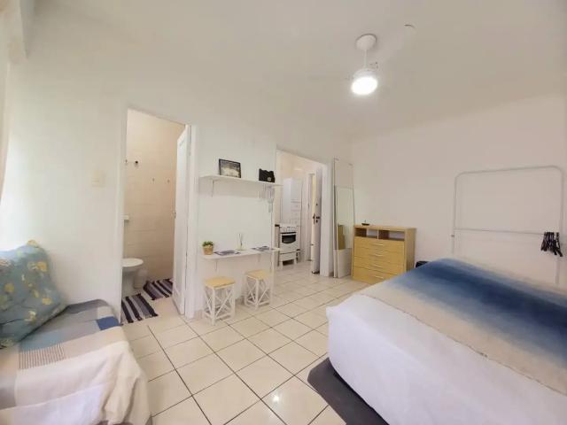 Kitnet / Stúdio para Venda em Santos/SP Embaré 1 Quartos