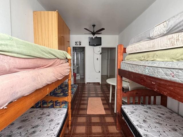 Kitnet / Stúdio para Venda em Praia Grande/SP Guilhermina