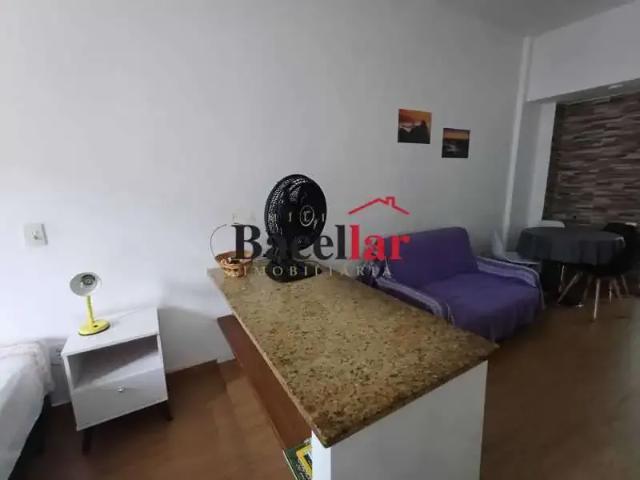 Kitnet / Stúdio para Venda em Rio de Janeiro/RJ Copacabana 1 Quartos