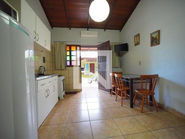 Kitnet, Ponta das Canas, 1 Quarto, 36 m2 Florianópolis