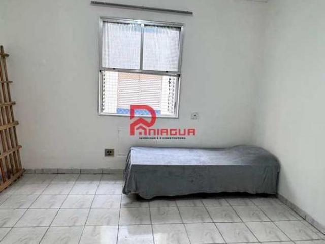 Kitnet para venda em Guilhermina de 30.00m² com 1 Quarto e 1 Garagem