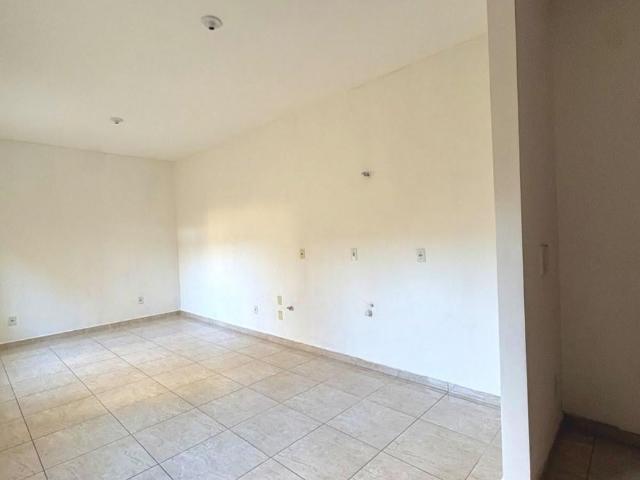 Kitnet Para Alugar Em Centro de 30.00 m² Com 1 Quarto
