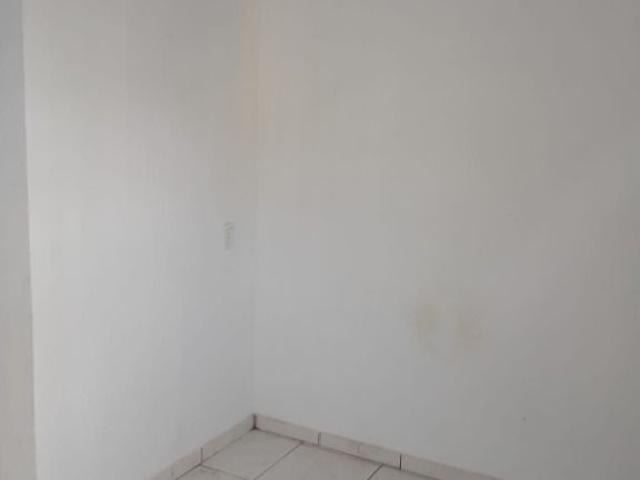 Kitnet para Aluguel com 1 quartos, 30 m² por R$ 1.200