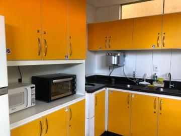 Kitnet para aluguel com mobília no Setor Bueno Goiânia GO