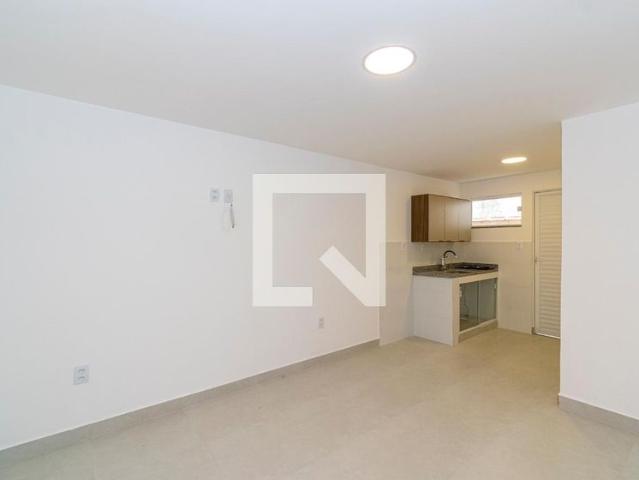 Kitnet, Penha, 1 Quarto, 22 m2 Rio de Janeiro