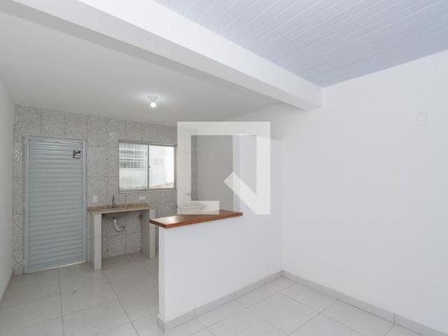 Kitnet, Ramos, 1 Quarto, 20 m2 Rio de Janeiro