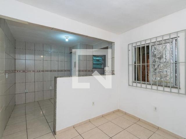 Kitnet, Ramos, 1 Quarto, 28 m2 Rio de Janeiro