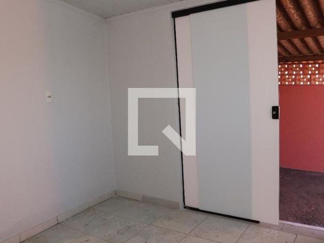 Casa, Res. Santa Luzia, 2 Quartos, 100 m2 Aparecida de Goiânia