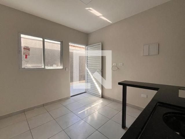 Kitnet, Vila Urupes, 1 Quarto, 25 m2 Suzano