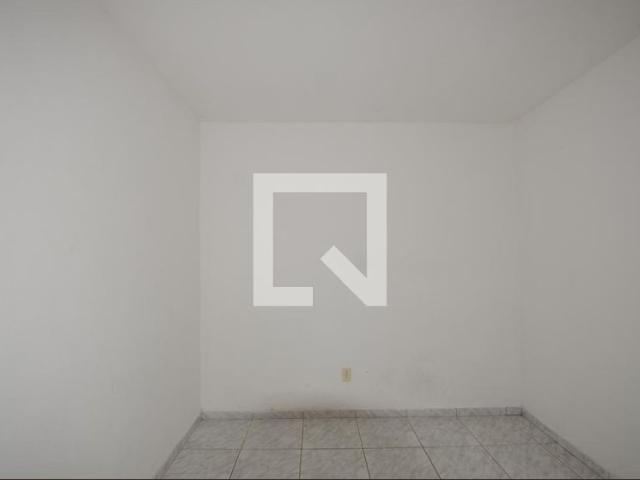 Kitnet, Vila Valqueire, 1 Quarto, 12 m2 Rio de Janeiro