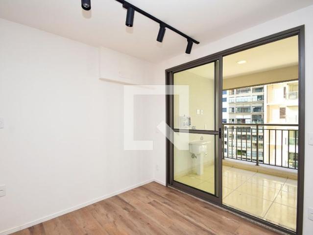 Kitnet, Vila Madalena, 1 Quarto, 26 m2 São Paulo