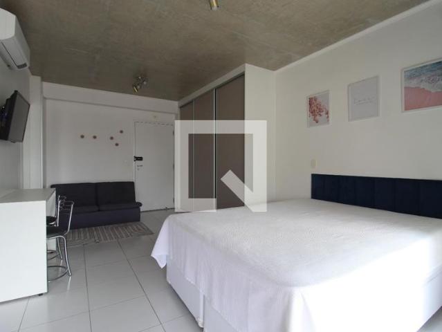 Kitnet, Vila Olímpia, 1 Quarto, 35 m2 São Paulo