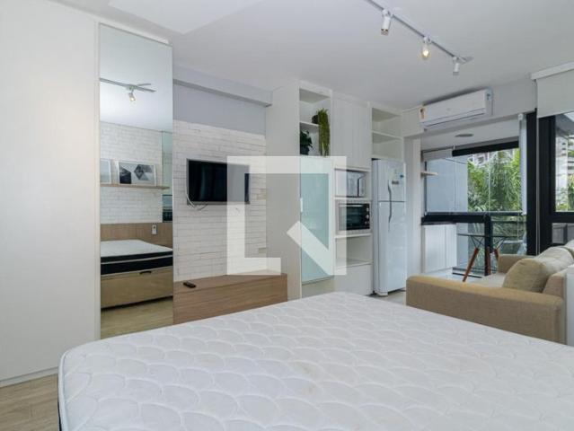Kitnet, Vila Olímpia, 1 Quarto, 30 m2 São Paulo