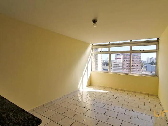 Kitnet/Conjugado 1 Quarto Centro 31m²