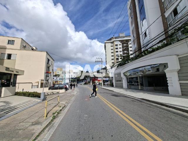Kitnet/Loft/Studio 1 Quarto Trindade 38m²