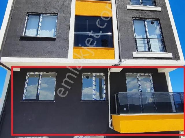 Kiyıköyde Denize Yakın, Orman Manzaralı Lüks Sıfır 1+1 Daire