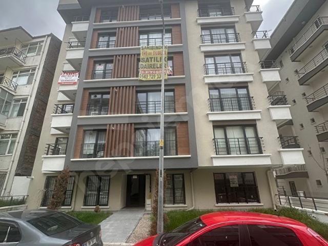 KIZILAY İÇEL SOKAKTA GİRİŞ KAT KOMBİLİ KAPALI OTOPARKLI 3+1 SIFIR DAİRE