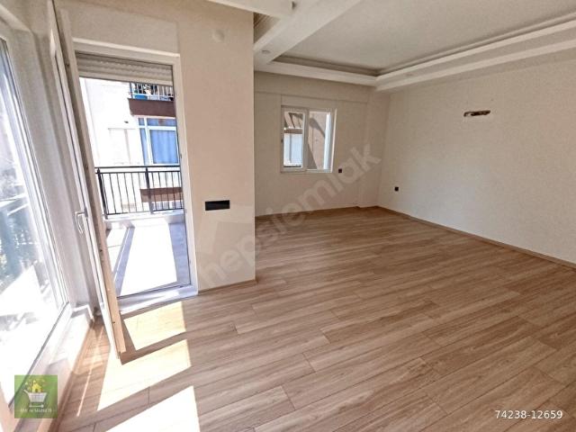 KIZILTOPRAKTA ÇOK GENİŞ EBEVEYN BANYOLU YENİ 2+1 KİRALIK DAİRE