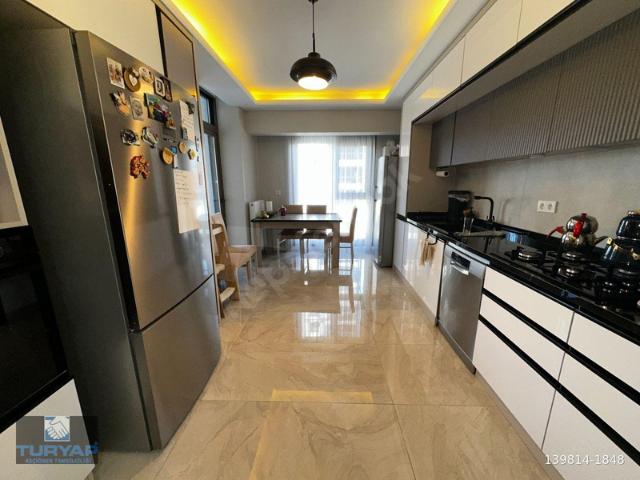 KIZLARPINAR CAD 3.KAT 3+1 130 M2 ULTRALÜX G.ODALI E.BANYOLU